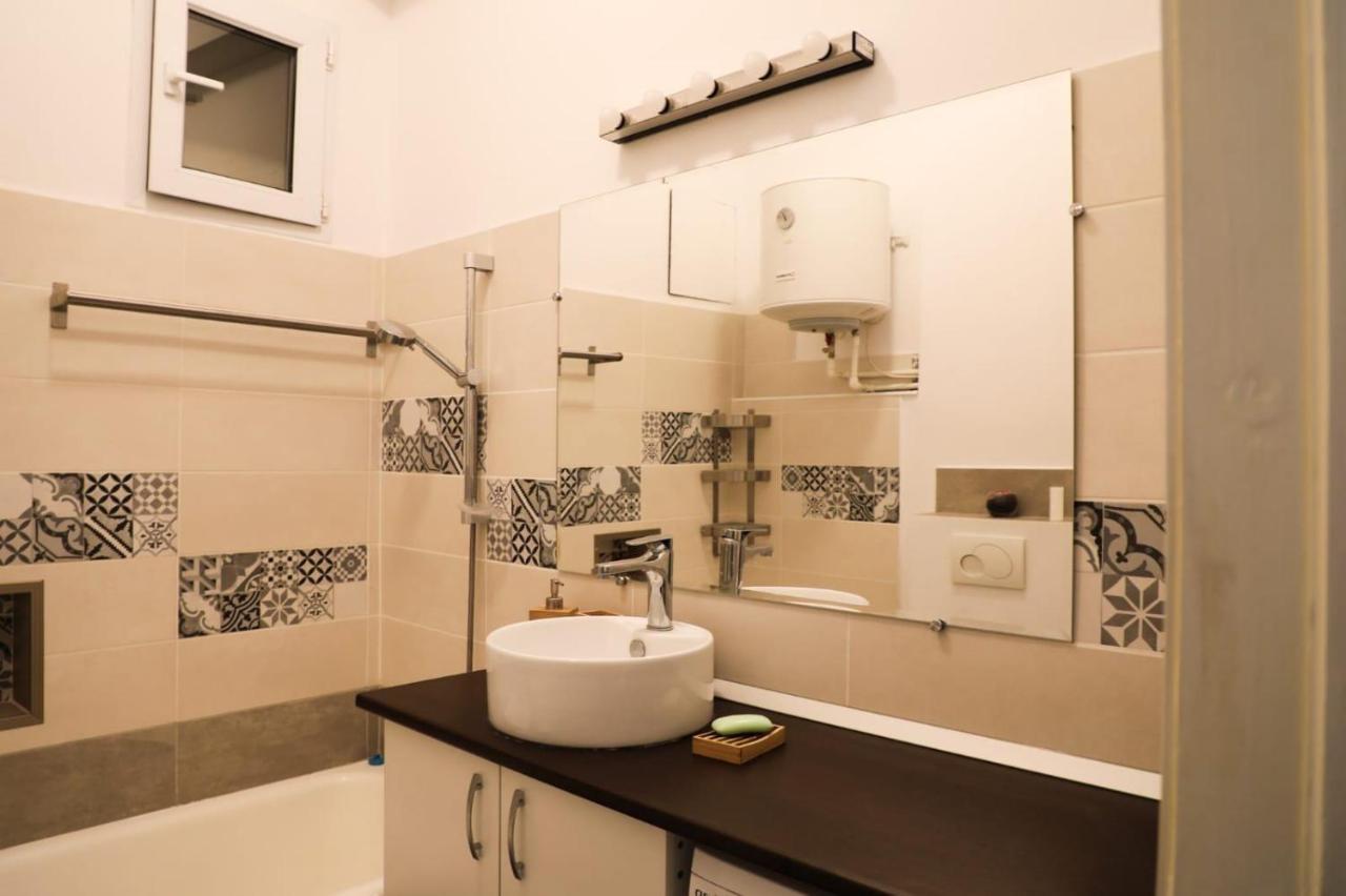 Ultracentral Cozy Apartment Near Old Town 布加勒斯特 外观 照片